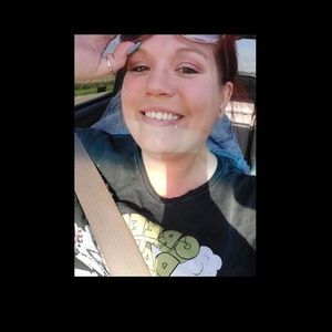 Meet your Posher, Holly